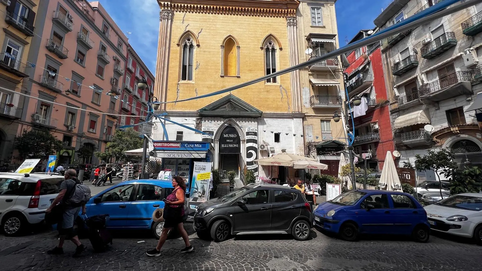 J&G Home Spaccanapoli Apartment Naples