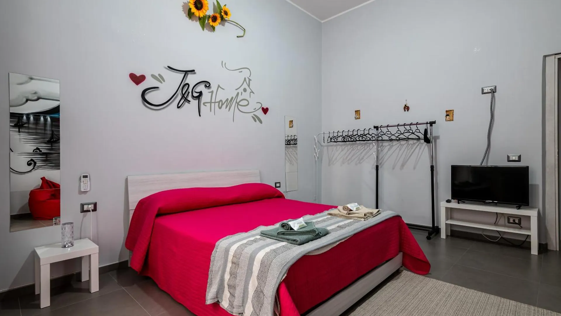 J&G Home Spaccanapoli